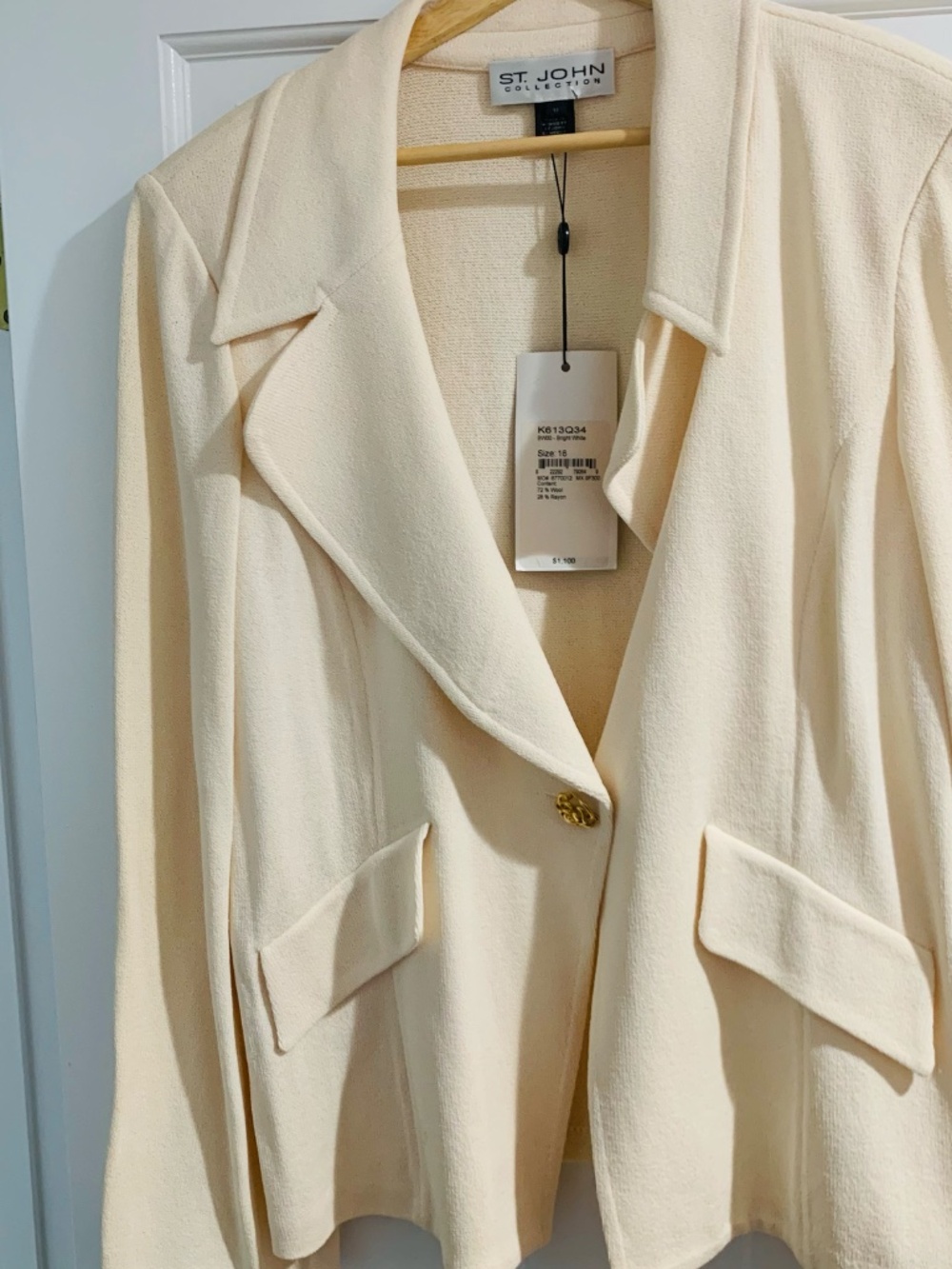 NWT St. John Cream Knit Blazer with Gold-Tone Button Accent Size 16